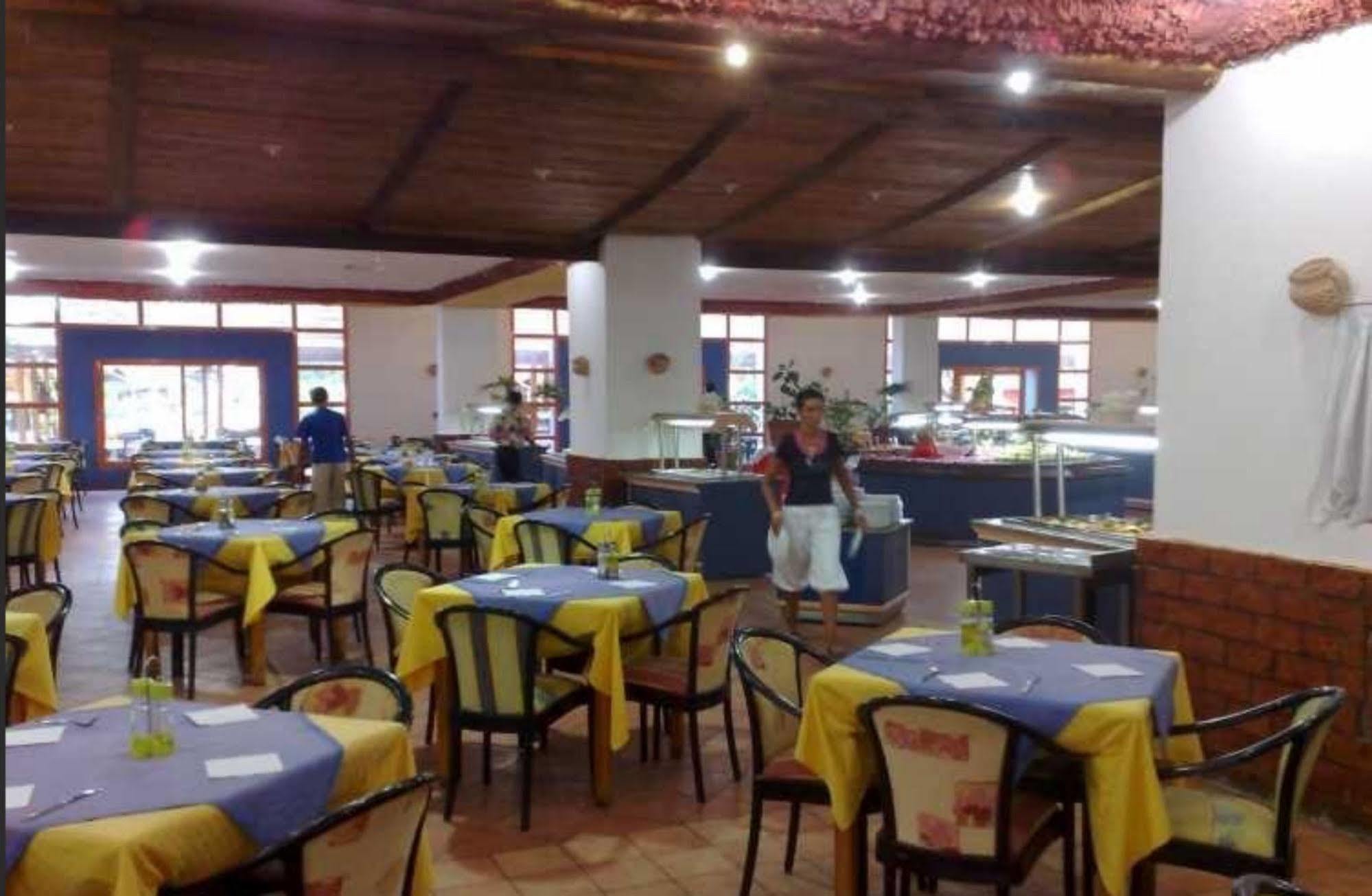 Sun Beach Resort Borj Cédria Esterno foto